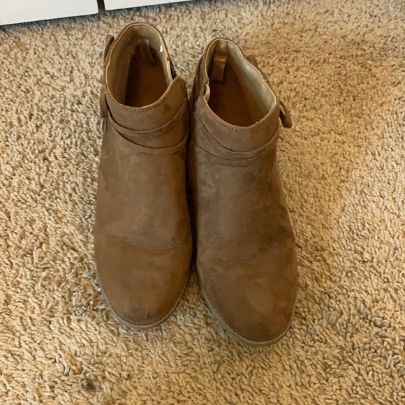 Brown booties - Picture 2 of 3